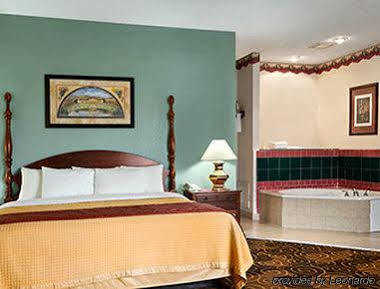 Days Inn By Wyndham Orangeburg Eksteriør bilde